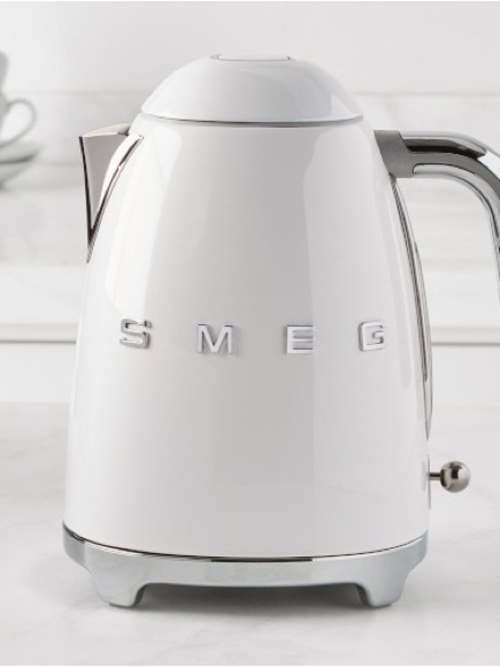 SMEG Electric Kettle, White With Chrome Accents